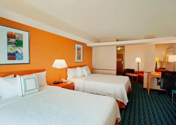 Fairfield Inn & Suites By Marriott Detroit Metro Airport Romulus